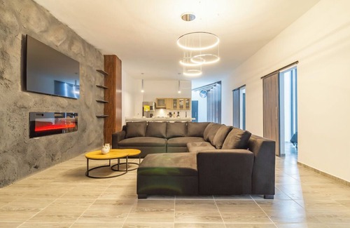 Lalinde Apartment | 6-bedroom apartment right next to Park LLears, massive jacuzzi, Ac in all beds.