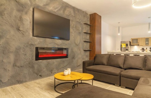 Lalinde Apartment | 6-bedroom apartment right next to Park LLears, massive jacuzzi, Ac in all beds.