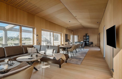 Lokken House | 6 bedroom cozy home in Løkken