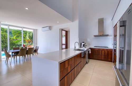 San Juan del Sur House | 6 bedroom house on the surf beach Remanso! Introductory rates