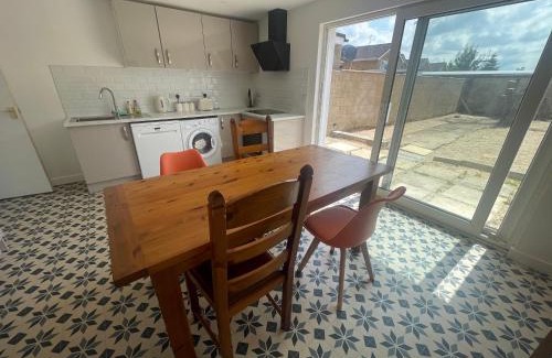 Cuddesdon House | 6 Bedroom House in Oxford