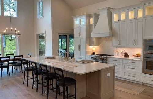 Middle Island Plantation House | 6 Bedroom Marsh front Farm House Estate - New Construction - Sleeps 20!