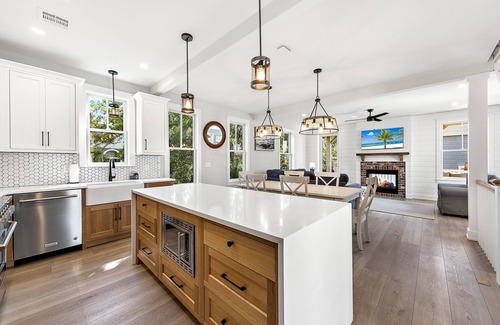 North Beach Haven House | 6 Bedroom Oceanside Home with a Pool