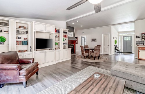 McKinleyville House | 6-Bedroom Retreat in the Redwoods with Private Fishing Pond, Game Room, & WiFi