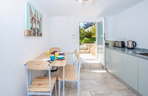 La Sabatera Villa | 6 Bedroom Villa minutes from Moraira Beach. Heated swimming pool, sea view