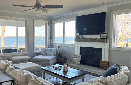 Arnold House | 6 bedroom waterfront home minutes from Downtown Annapolis! Pontoon and jet ski