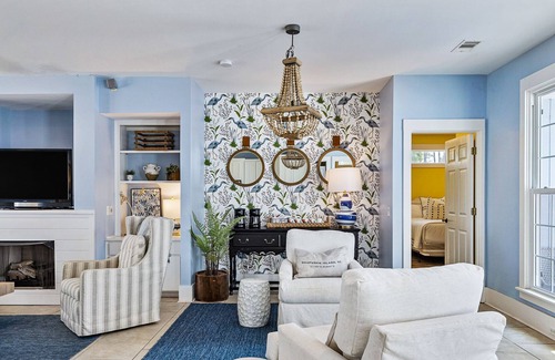 Melrose on the Beach Cottage | 6 BEDROOMS COTTAGE-OCEANFRONT-PET FRIENDLY