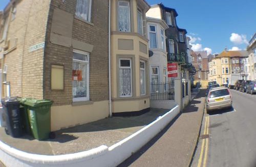 Great Yarmouth Apartment | 6 berth first floor flat Glen Villa 5