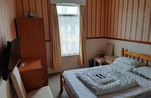 Great Yarmouth Apartment | 6 berth first floor flat Glen Villa 5