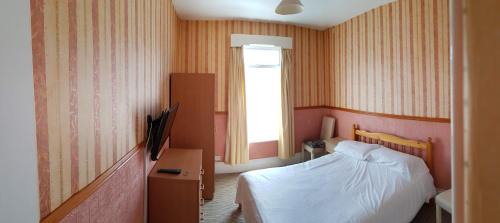 Great Yarmouth Apartment | 6 berth first floor flat Glen Villa 5
