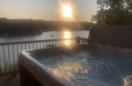 Blairsville House | 6 BR Luxury Lake Nottely Mountain Retreat