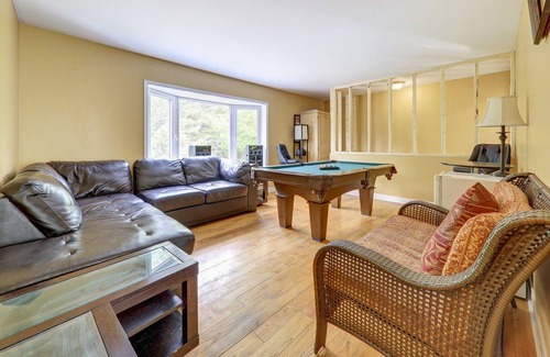 Bexley Cottage | 6 br stunning cottage in woods Own Waterfront