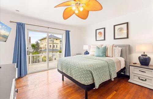 Ventnor City House | 6 BR Ventnor Estate Steps Away from the Beach