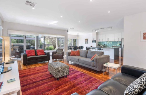 Goolwa South House | 6 Bristow Smith Ave - Gorgeous as new executive home with WIFI!