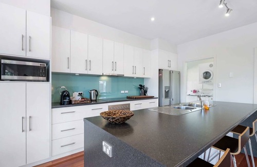 Goolwa South House | 6 Bristow Smith Ave - Gorgeous as new executive home with WIFI!