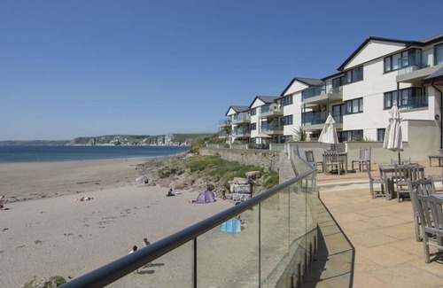 Bigbury-on-Sea Cottage | 6 BURGH ISLAND, pet friendly, with pool in Bigbury-On-Sea