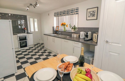 West Cliff Cottage | 6 Clarence Place