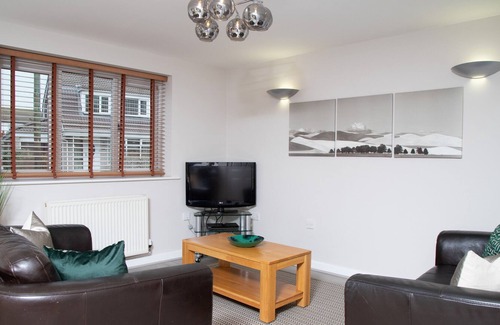 Chester-le-Street Apartment | 6 EUREKA MEWS, pet friendly, country holiday cottage in Durham
