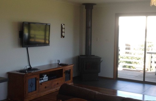 Rhyll House | 6 Franklyn Street, Rhyll - Short stroll to the beach