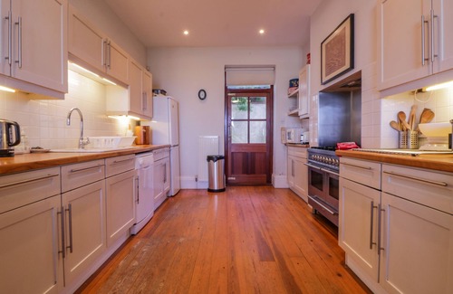 Folkestone Cottage | 6 Gloster Terrace
