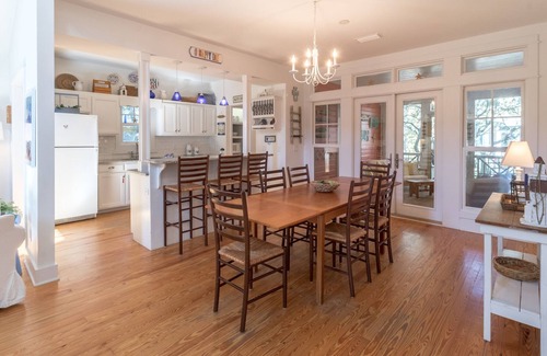Seaside Cottage | 6 Houses to Beach in Seaside, FL, Amazing Outdoor Spaces! + 2 Adult Bikes!