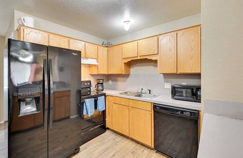 Killeen Apartment | 6 Mi to Dtwn: Pet-Friendly Apartment in Killeen
