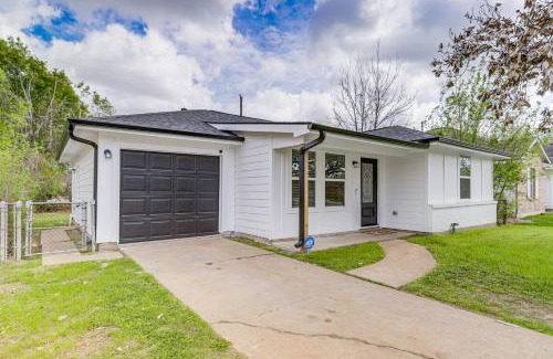 OST - South Union House | 6 Mi to Dtwn Sleek Houston Retreat!
