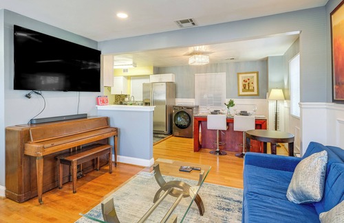 Suitland Apartment | 6 Mi to National Mall: WFH-Friendly Suitland Gem