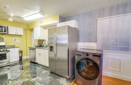 Suitland Apartment | 6 Mi to National Mall: WFH-Friendly Suitland Gem