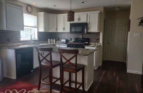 Bellefonte House | 6 miles to campus! Perfect fit for your family on PSU weekends.