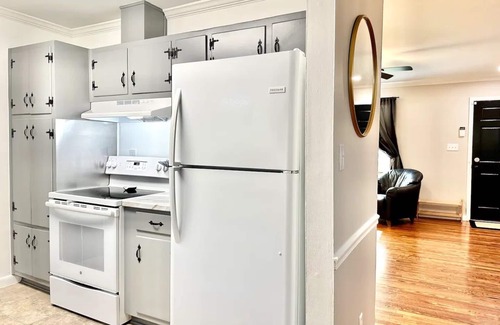 Stone Mountain House | 6 Mins to Stone Mtn Park, Outdoor Living & Dining