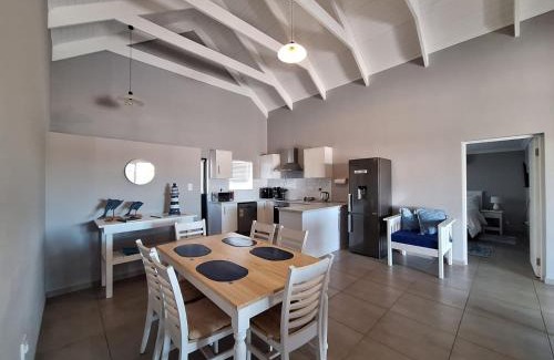 St. Helena Bay House | 6 On Bloumagriet