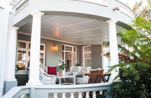 Bredasdorp House | 6 on Kloof Guest House