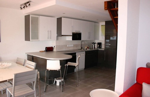 La Madrague Apartment | 6-person duplex apartment, 55 m2 terrace, exceptional sea view.