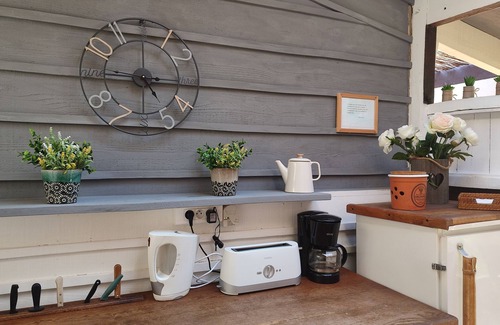 Saint-Felix-de-Villadeix Cottage | 6-person lodge rental