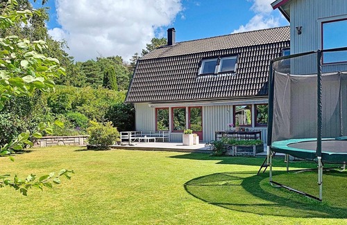 Torslanda House | 6 person holiday home in TORSLANDA-By Traum