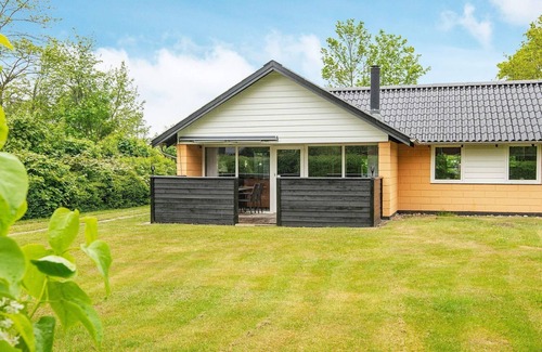 Falen House | 6 person holiday home in Hemmet