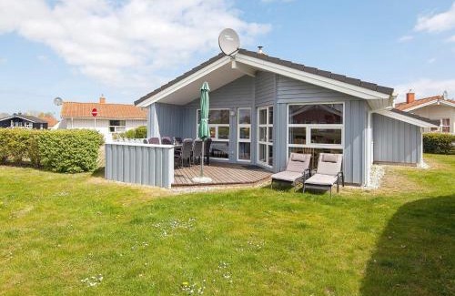 Lensterstrand House | 6 person holiday home in GROEMITZ