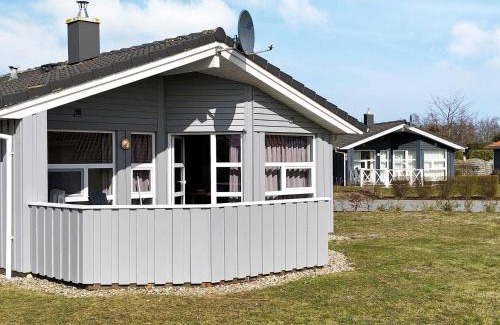 Lensterstrand House | 6 person holiday home in GROEMITZ