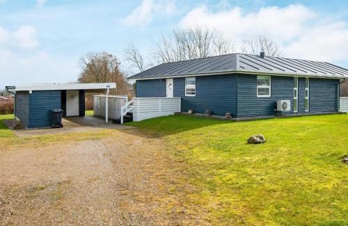 Mommark Strand House | 6 person holiday home in Sydals