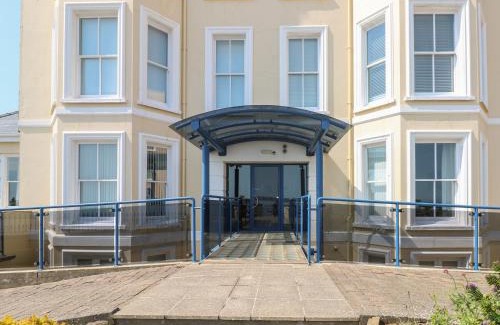 Tenby Apartment | 6 South Beach Court