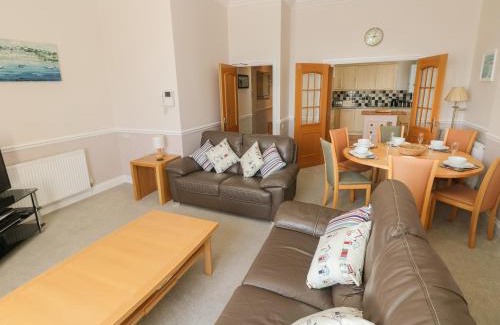 Tenby Apartment | 6 South Beach Court