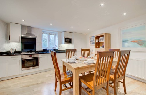 Dartmouth Cottage | 6 The Sail Loft