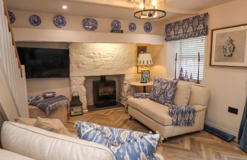Conwy House | 6 Uppergate Street Rose Cottage