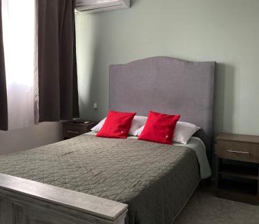 Leon Apartment | 6 VENATOR House Boutique