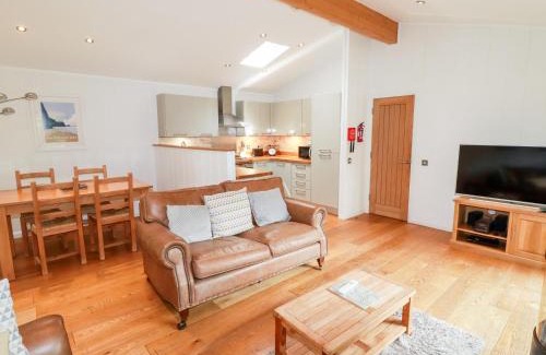 Looe House | 6 Water's Edge