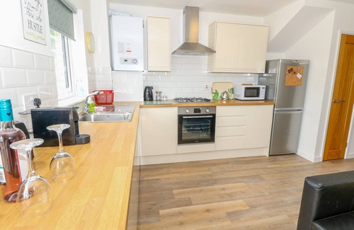 Freshwater Cottage | 6 Yarmouth Cottages