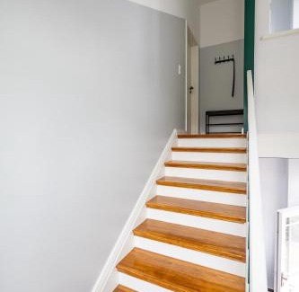 Brunsbuttel Apartment | 6 Zimmer 130 m2 Wundervoll sanierte Wohnung zentral ruhig hochwertig