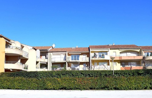 Saint-Cyr-sur-Mer Apartment | 60 m² Apartment ∙ 2 bedrooms ∙ 4 guests