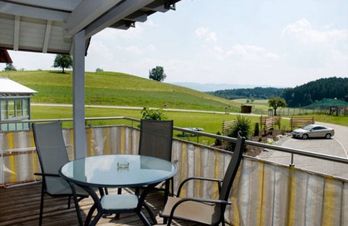 Tettnang Apartment | 60 m² Apartment ∙ 2 bedrooms ∙ 5 guests
